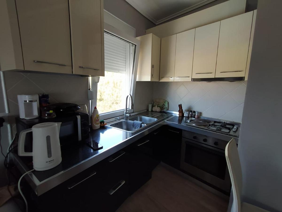 Mia'S Sea View Apartment Golem  Bagian luar foto