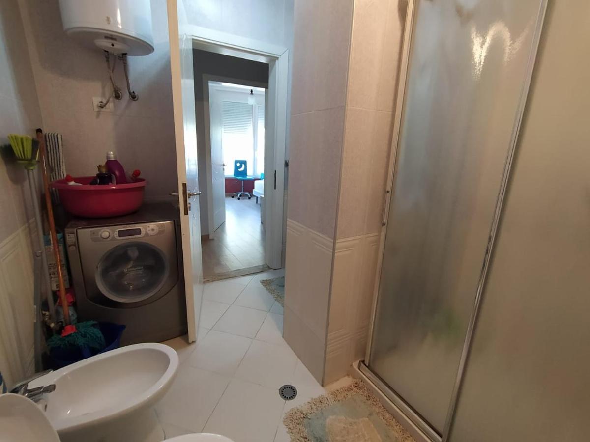 Mia'S Sea View Apartment Golem  Bagian luar foto