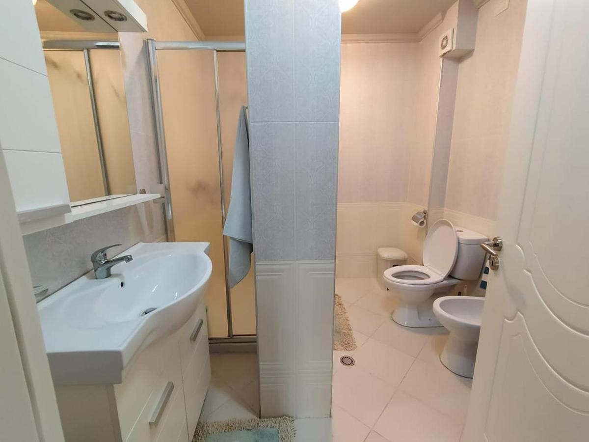 Mia'S Sea View Apartment Golem  Bagian luar foto
