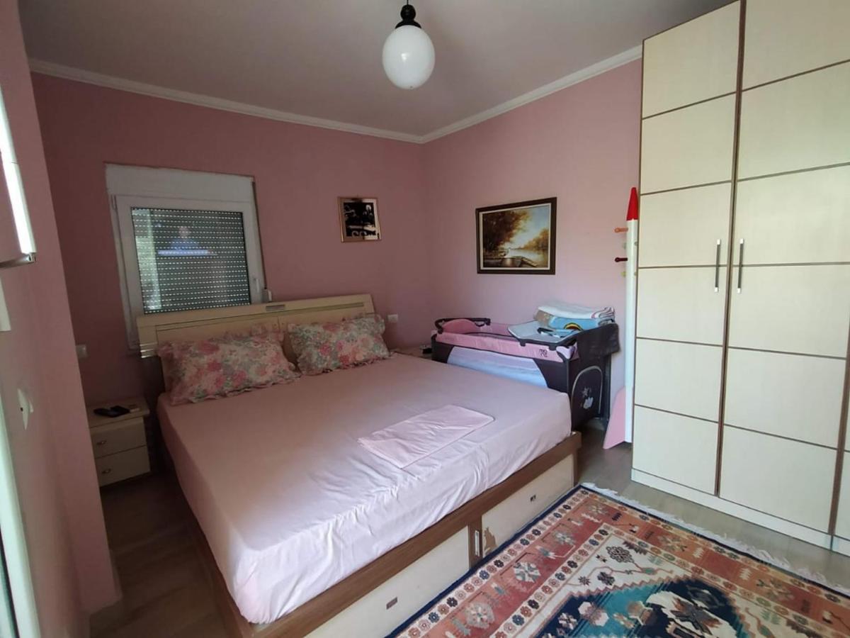 Mia'S Sea View Apartment Golem  Bagian luar foto